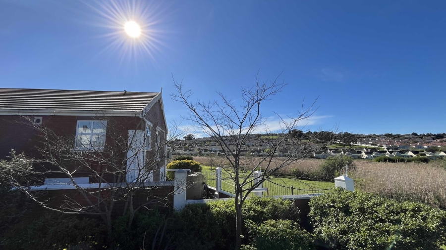 3 Bedroom Property for Sale in Van Riebeeckshof Western Cape